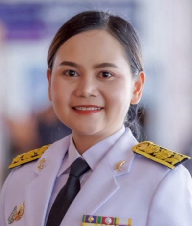 ณัฐพร  ภูธง